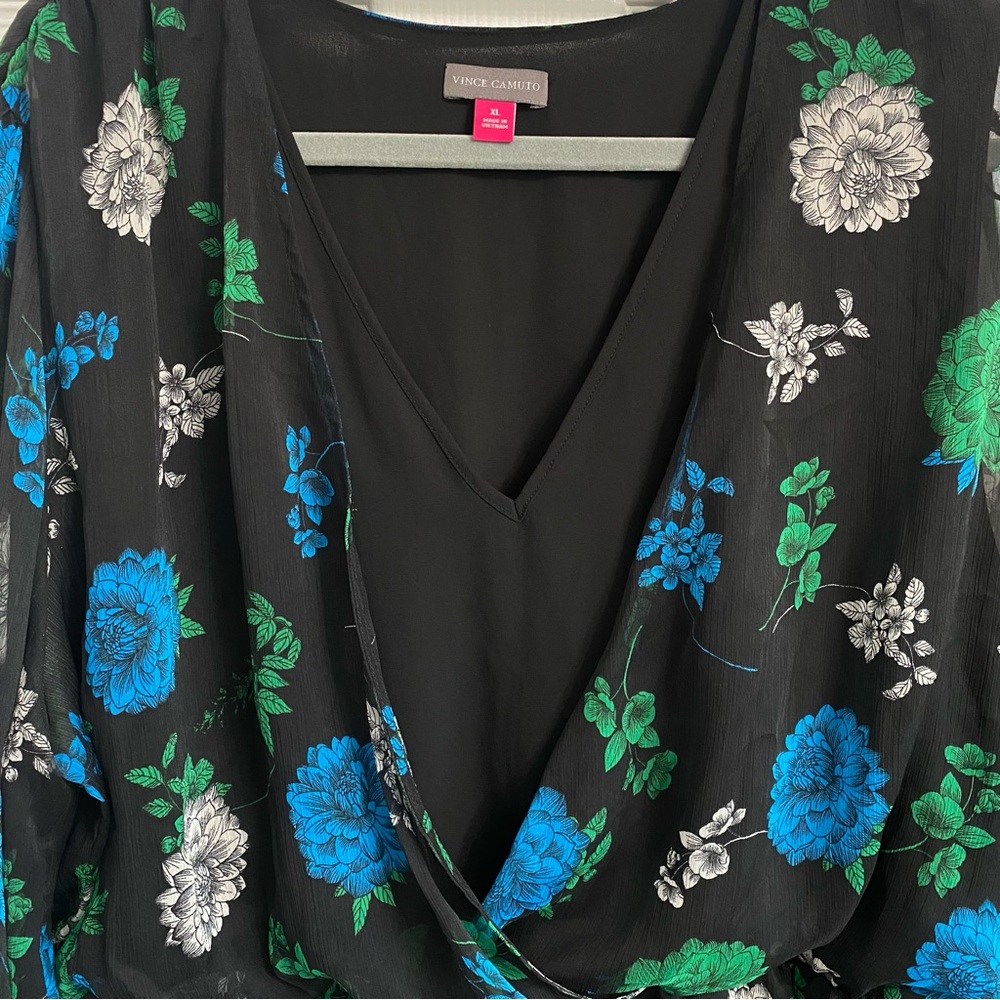 Vince Camuto blouse - Picture 9 of 9